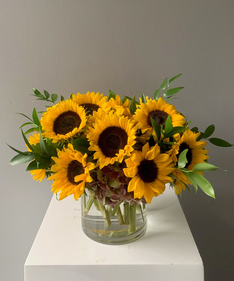sunflower centerpiece