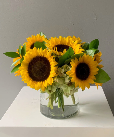 sunflower centerpiece
