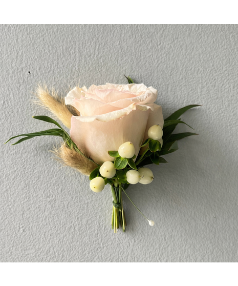boutonniere in jewel tones