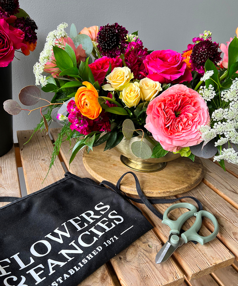 graphic showing example floral design of design class