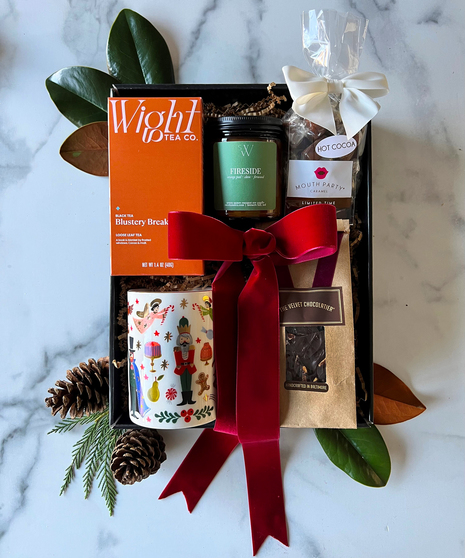 Jolly Yuletide Treasures